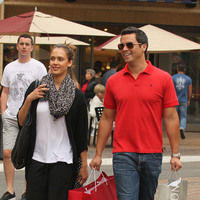 Jessica Alba and Cash Warren go shopping at The Grove | Picture 85938
